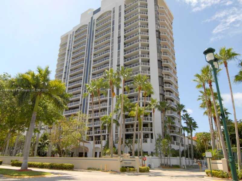 HARBOR TWS AT THE WATERWAY - Residential