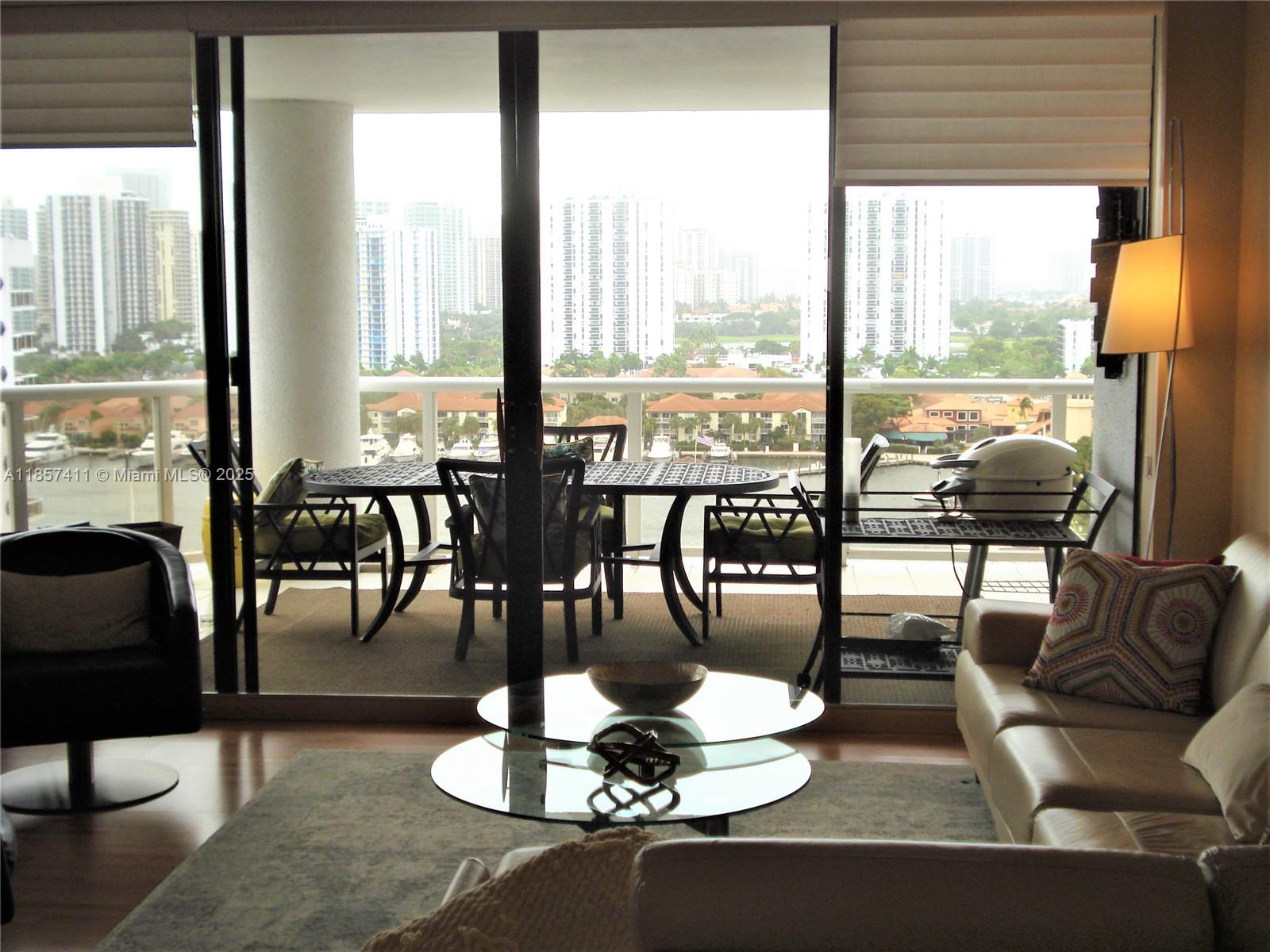 HARBOR TWS AT THE WATERWAY - Residential