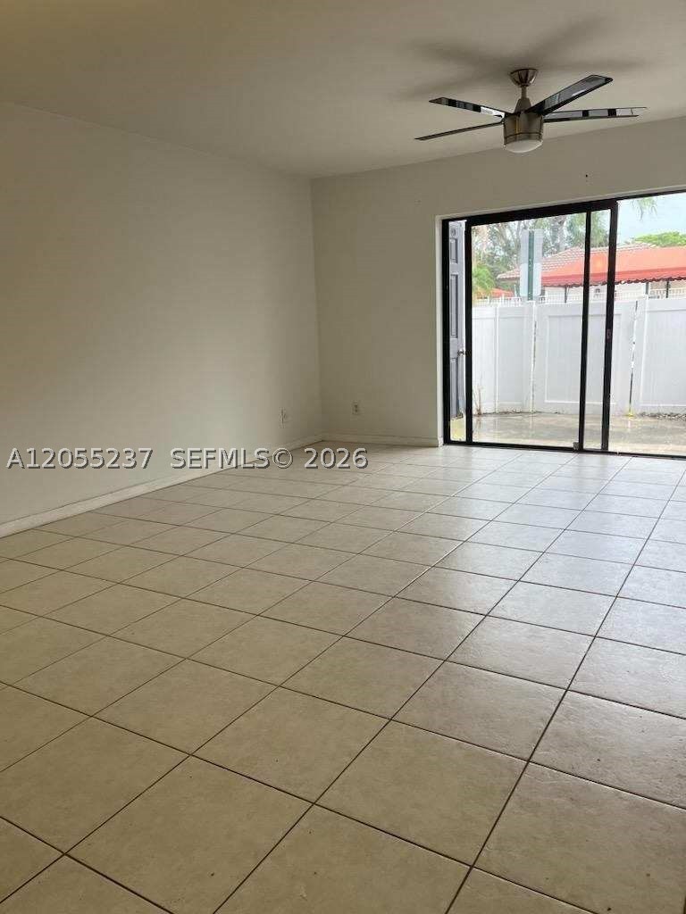PEMBROKE LAKES SECTION EI - Residential