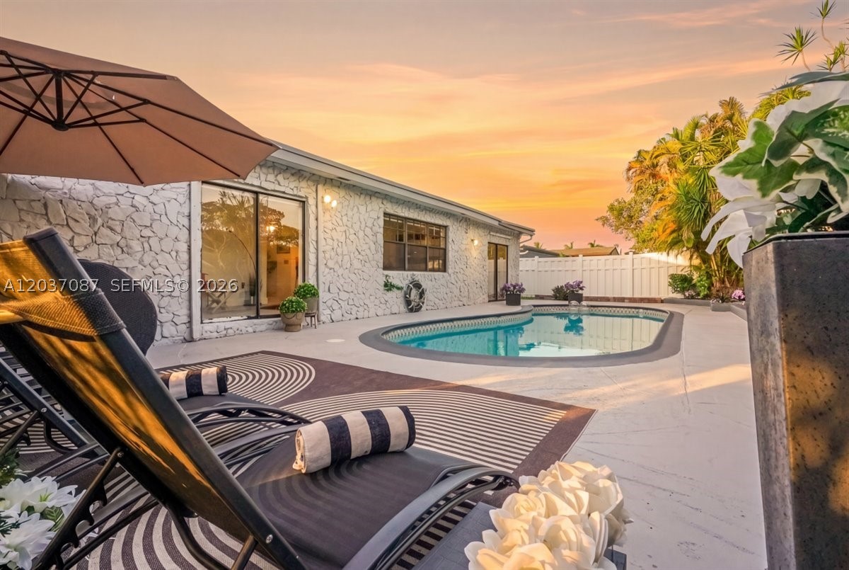 SUNRISE GOLF VILLAGE SEC - Residential