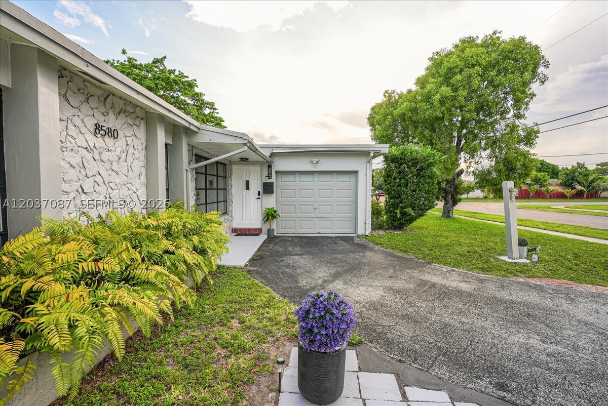 SUNRISE GOLF VILLAGE SEC - Residential