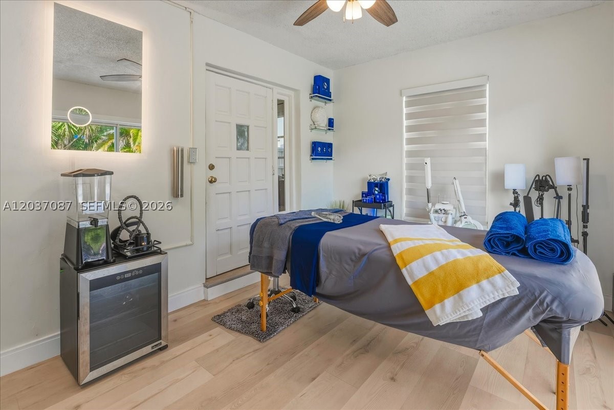 SUNRISE GOLF VILLAGE SEC - Residential
