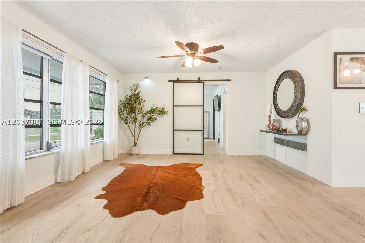 SUNRISE GOLF VILLAGE SEC - Residential