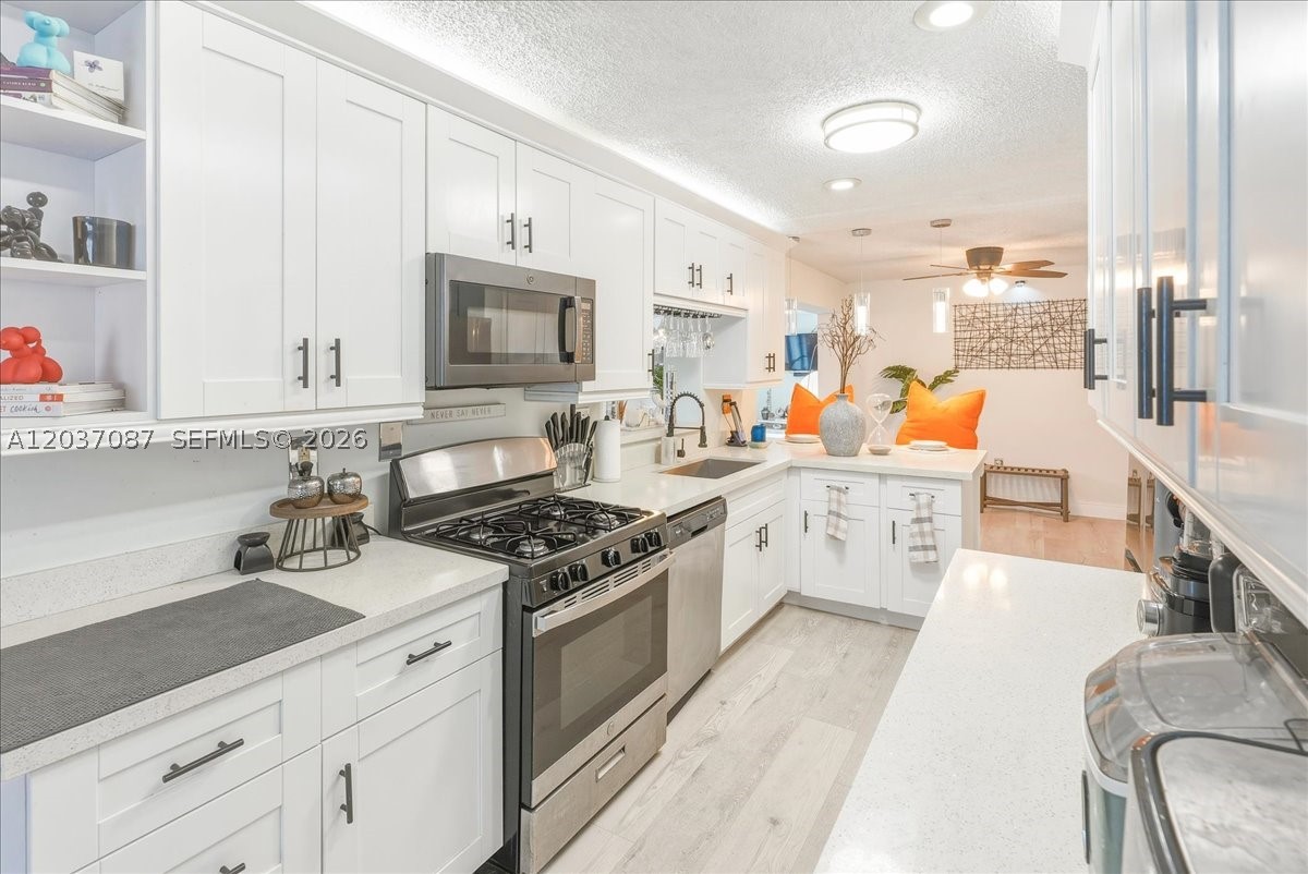 SUNRISE GOLF VILLAGE SEC - Residential