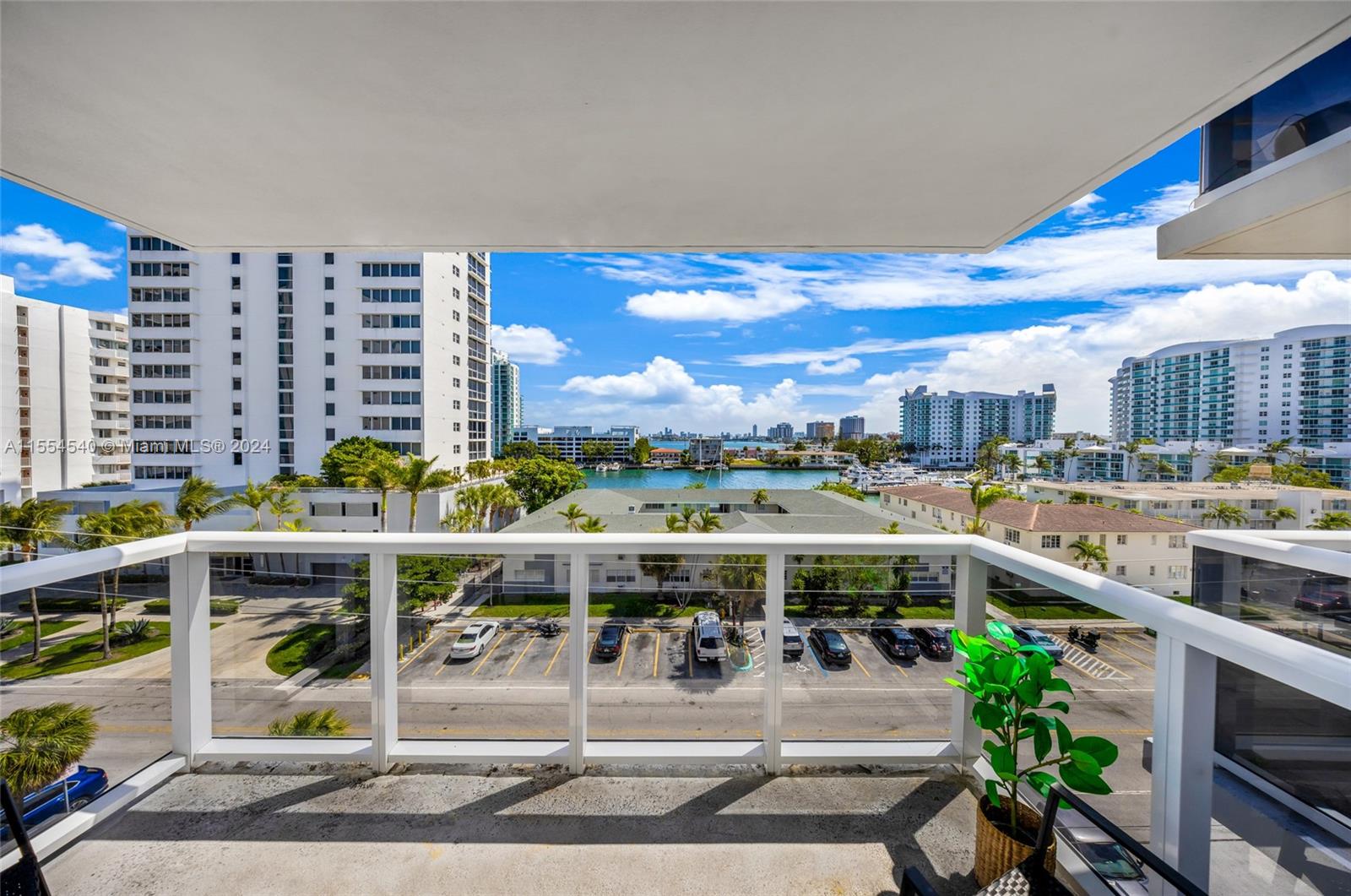 Islander Club - Residential Lease