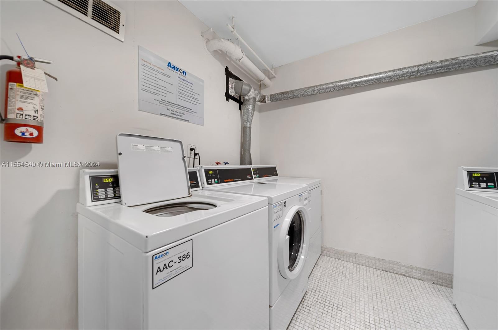 Islander Club - Residential Lease