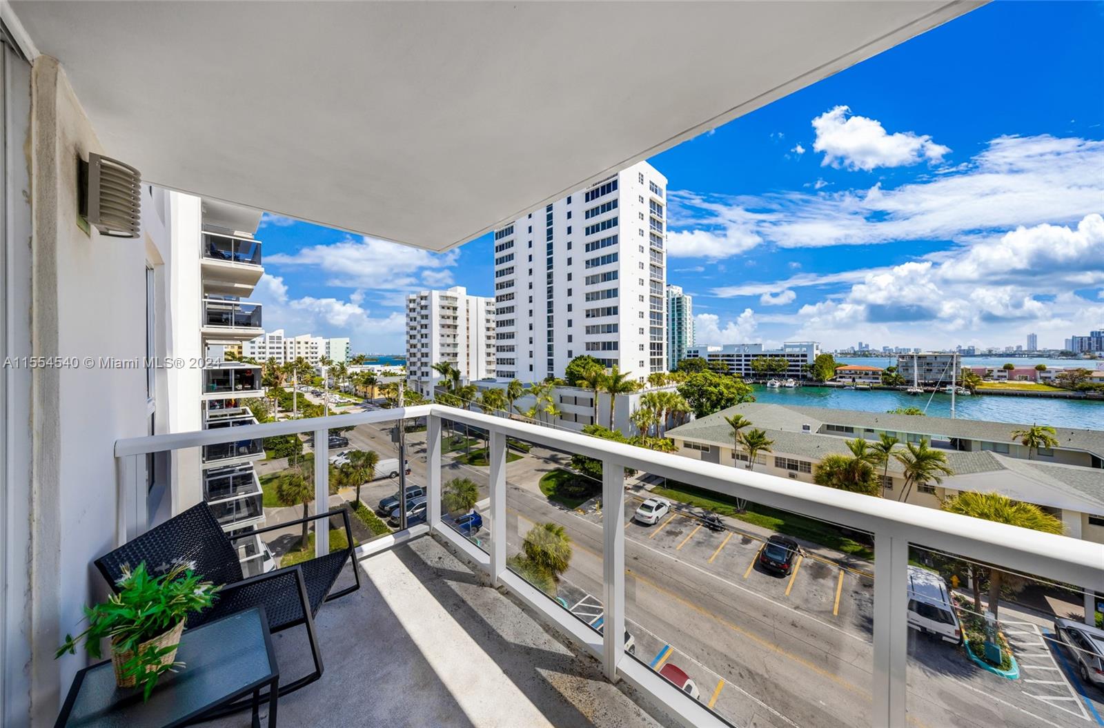 Islander Club - Residential Lease
