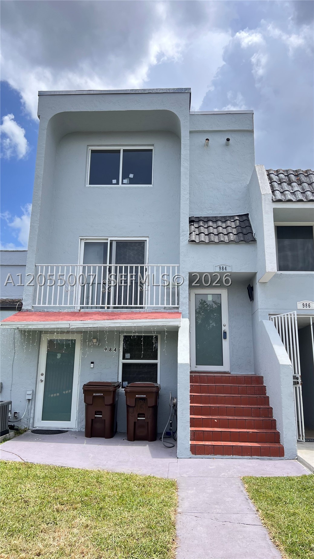 MANGO HILL CONDO XIX PH I - Residential Lease