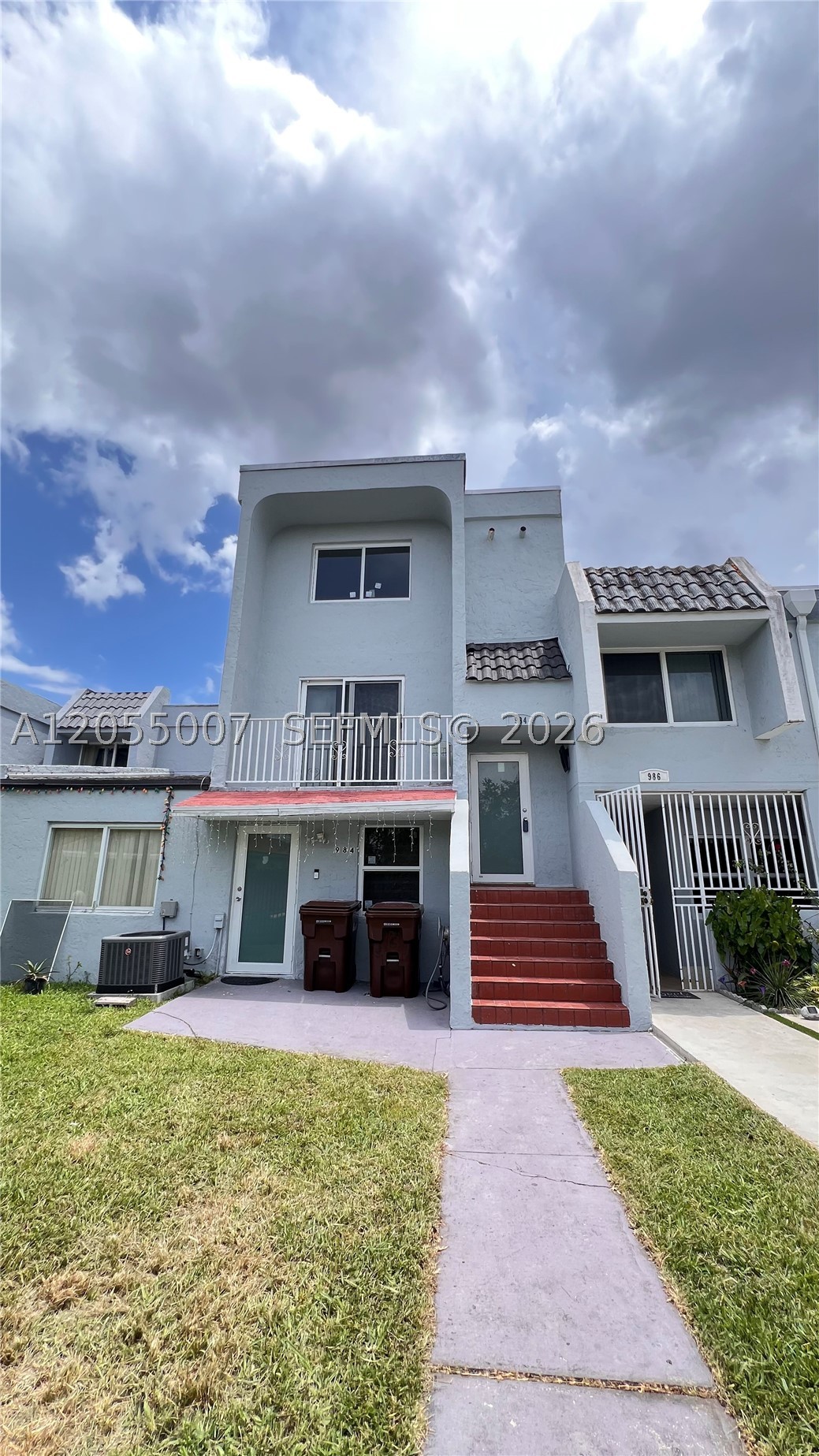 MANGO HILL CONDO XIX PH I - Residential Lease