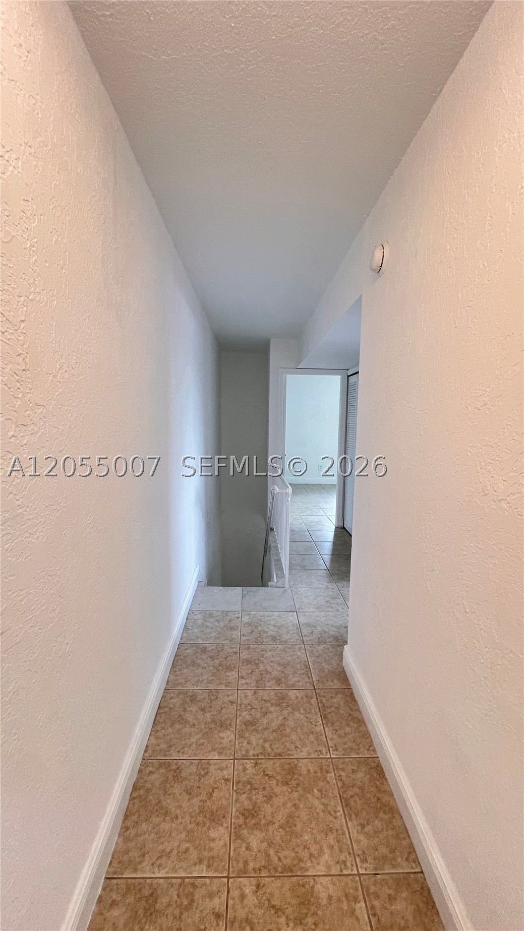 MANGO HILL CONDO XIX PH I - Residential Lease