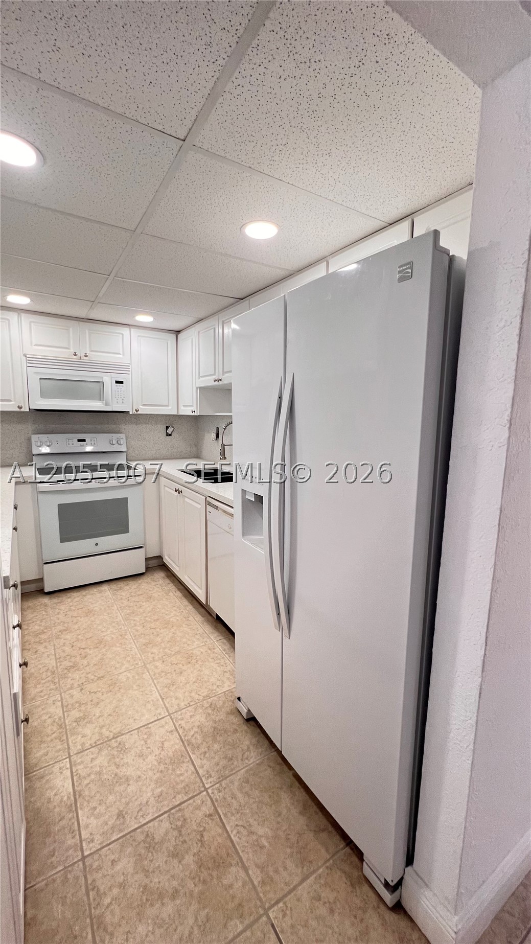 MANGO HILL CONDO XIX PH I - Residential Lease