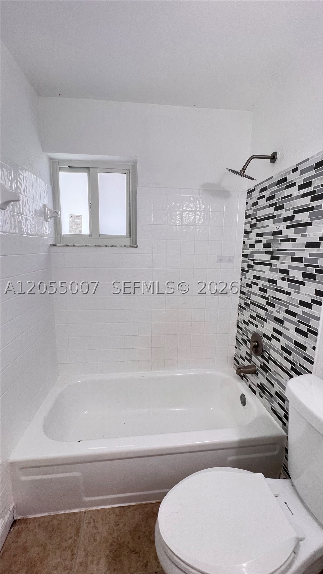MANGO HILL CONDO XIX PH I - Residential Lease