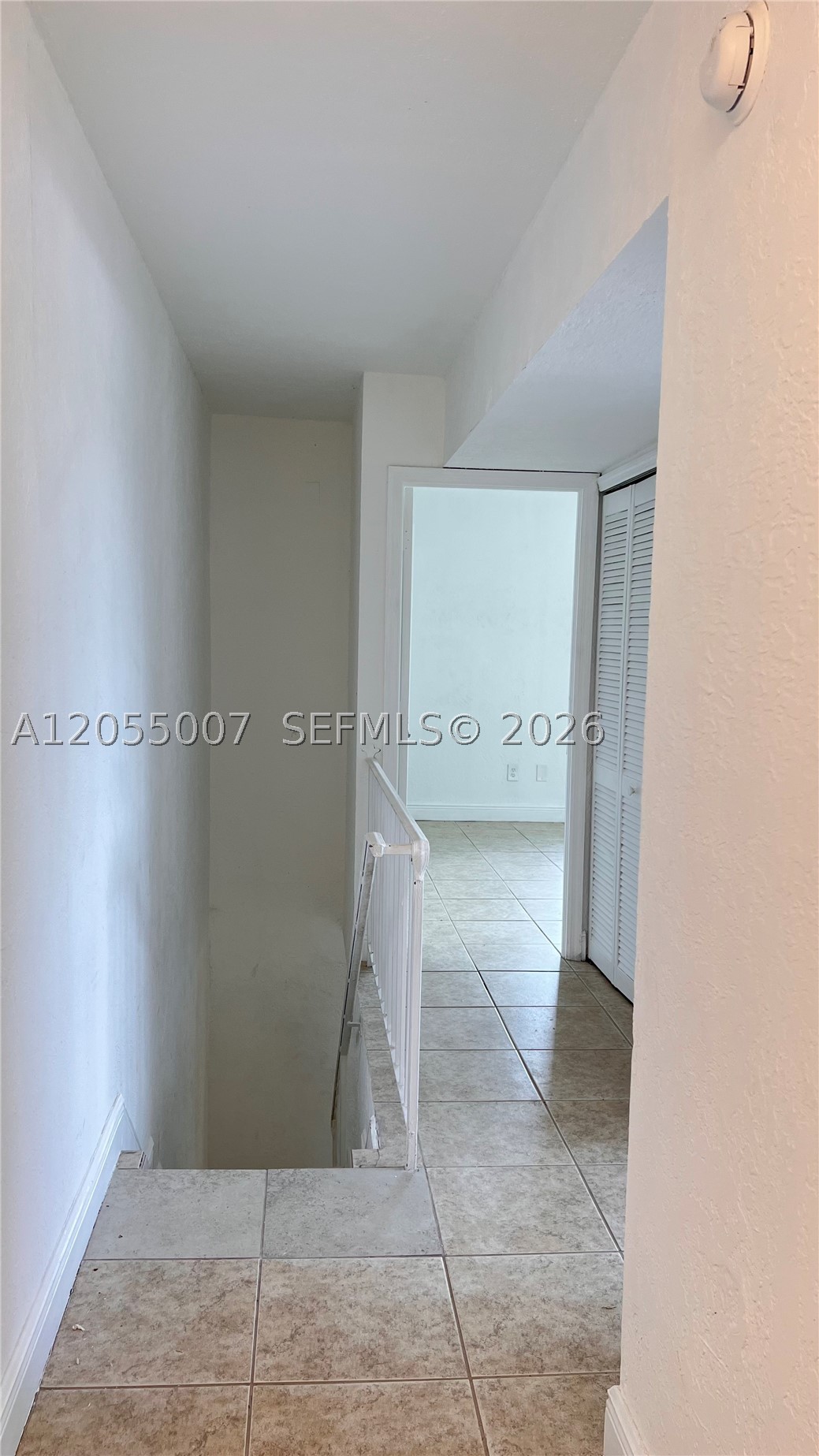 MANGO HILL CONDO XIX PH I - Residential Lease