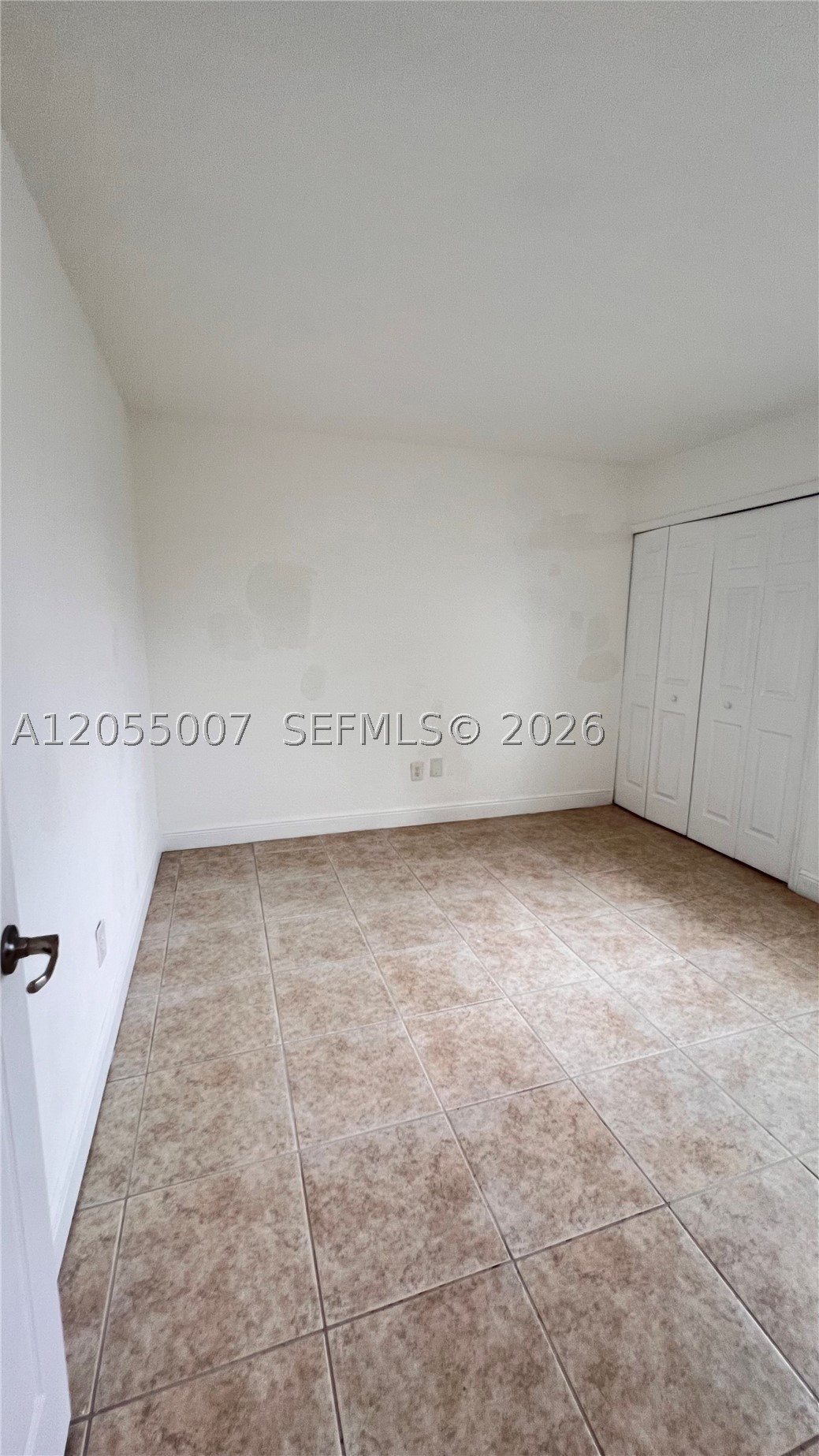 MANGO HILL CONDO XIX PH I - Residential Lease