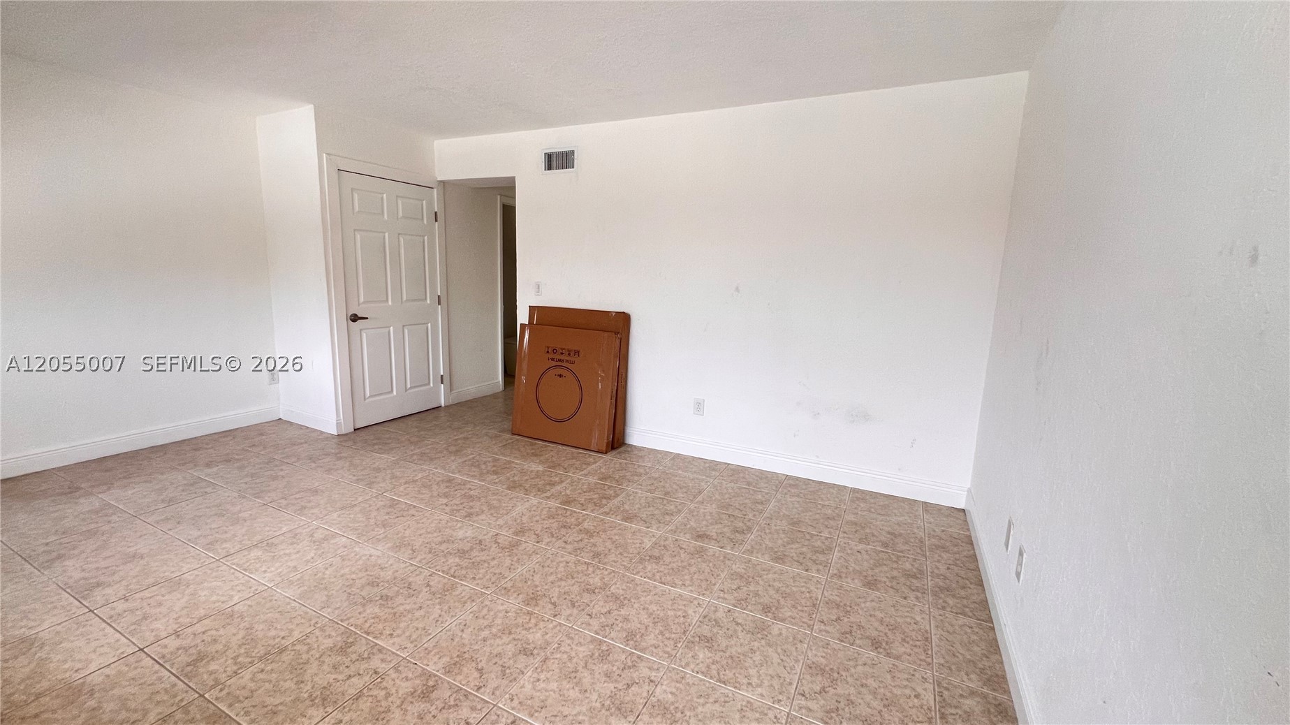 MANGO HILL CONDO XIX PH I - Residential Lease