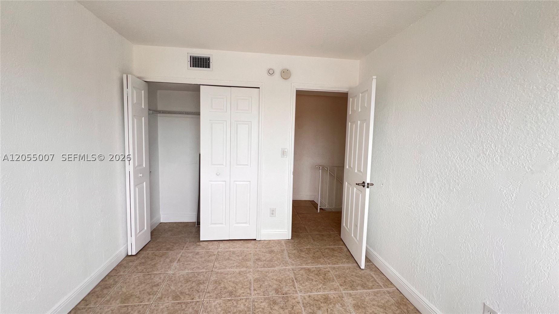 MANGO HILL CONDO XIX PH I - Residential Lease