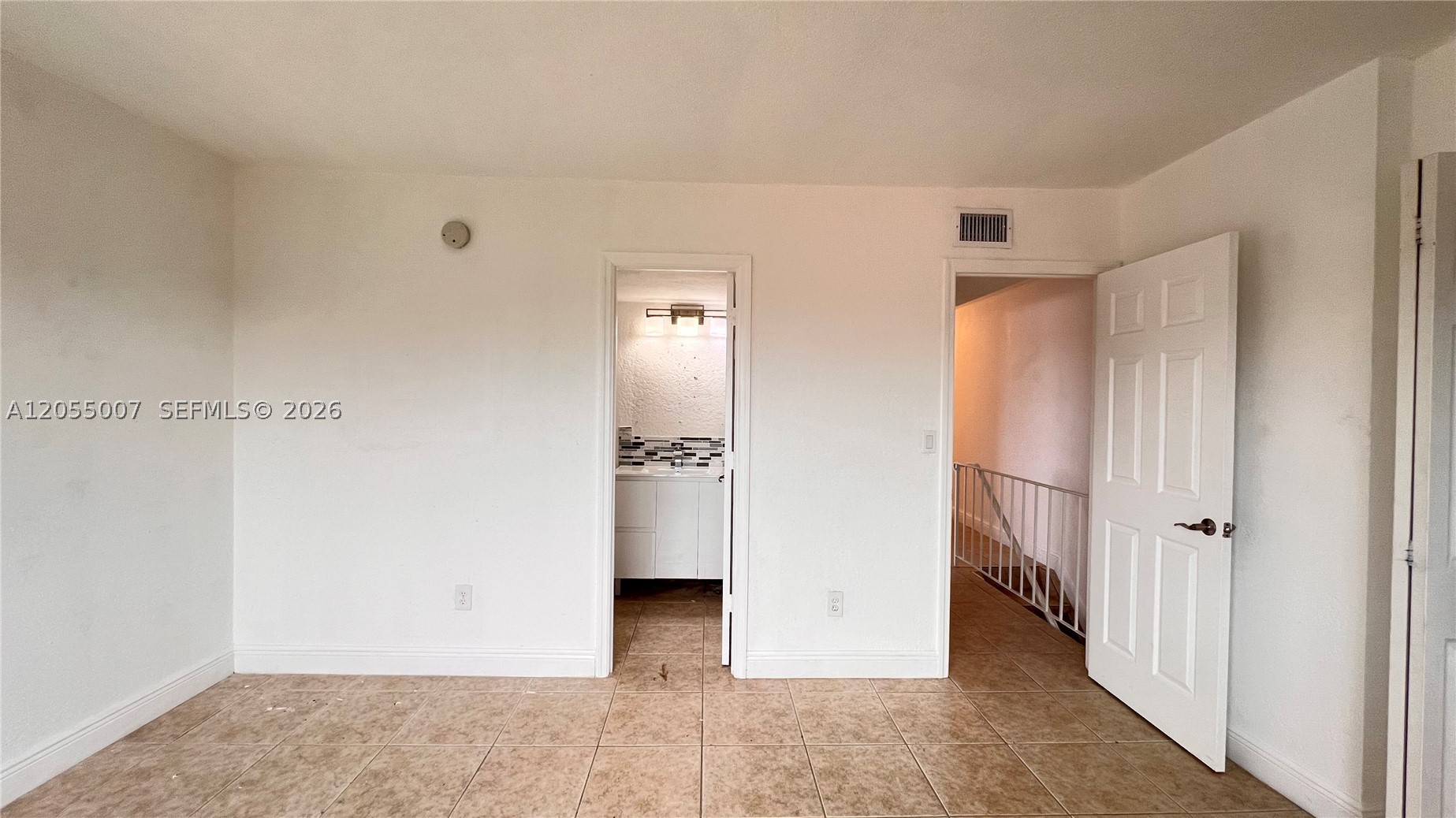 MANGO HILL CONDO XIX PH I - Residential Lease