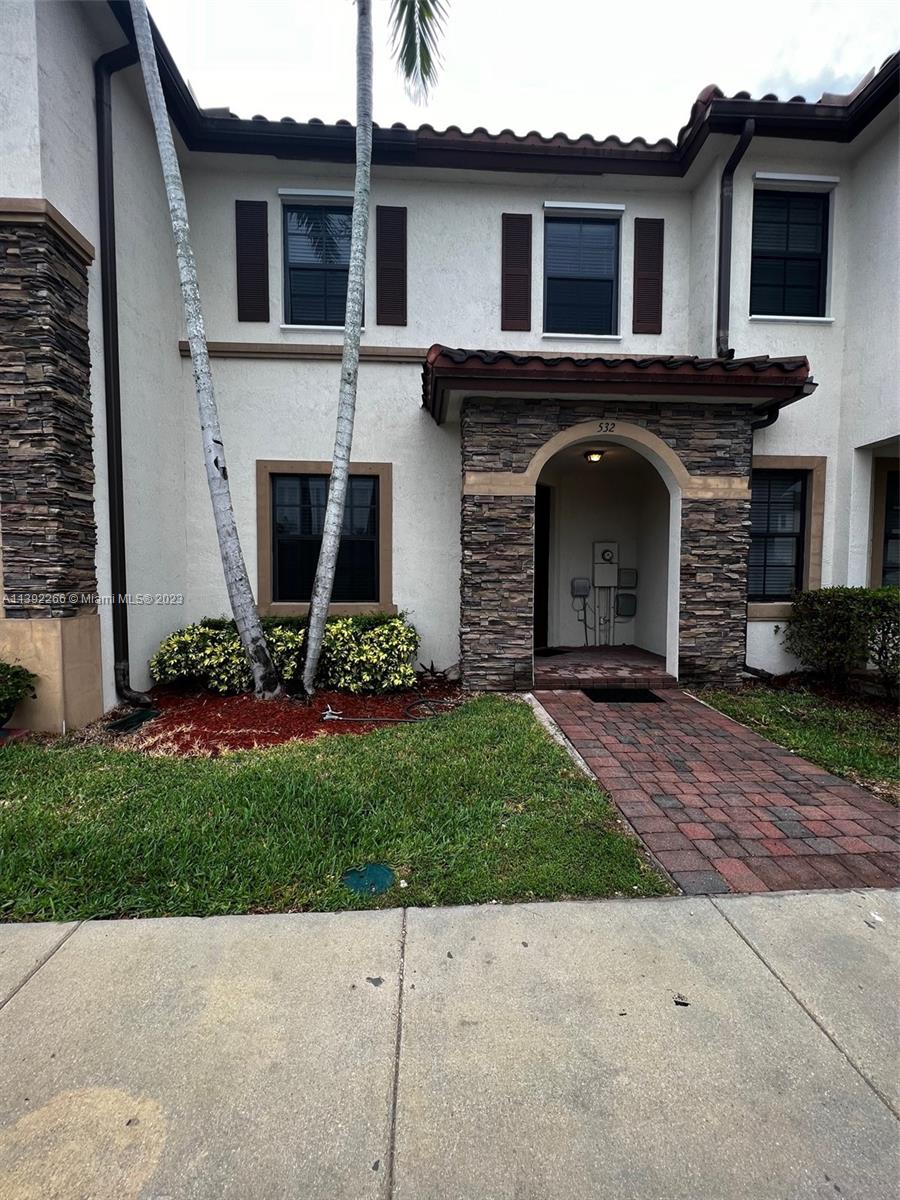 Excellent opportunity to live in the exclusive gated community of MARTINIQUE AT THE OASIS in Homestead. This beautiful Townhome offers 3 bedroom and 2.5 bathroom, an open and bright first level with a spacious kitchen and stainless steel appliances. Large backyard with lake views and storage unit right; two assigned parking. At the second level are the rooms and the laundry with new laminate floors. Clubhouse includes a resort like pool and spa, children's playground, fitness room and more. Very close to the Baptist hospital and quick exit to the highway-Turnpike , shopping center, excellent schools and more. All this makes this property a comfortable and charming place to live.