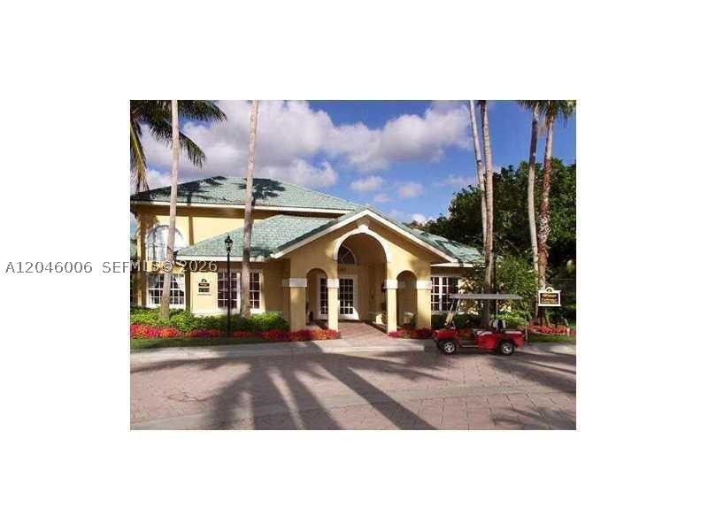 WINDWARD LAKES CONDO - Residential