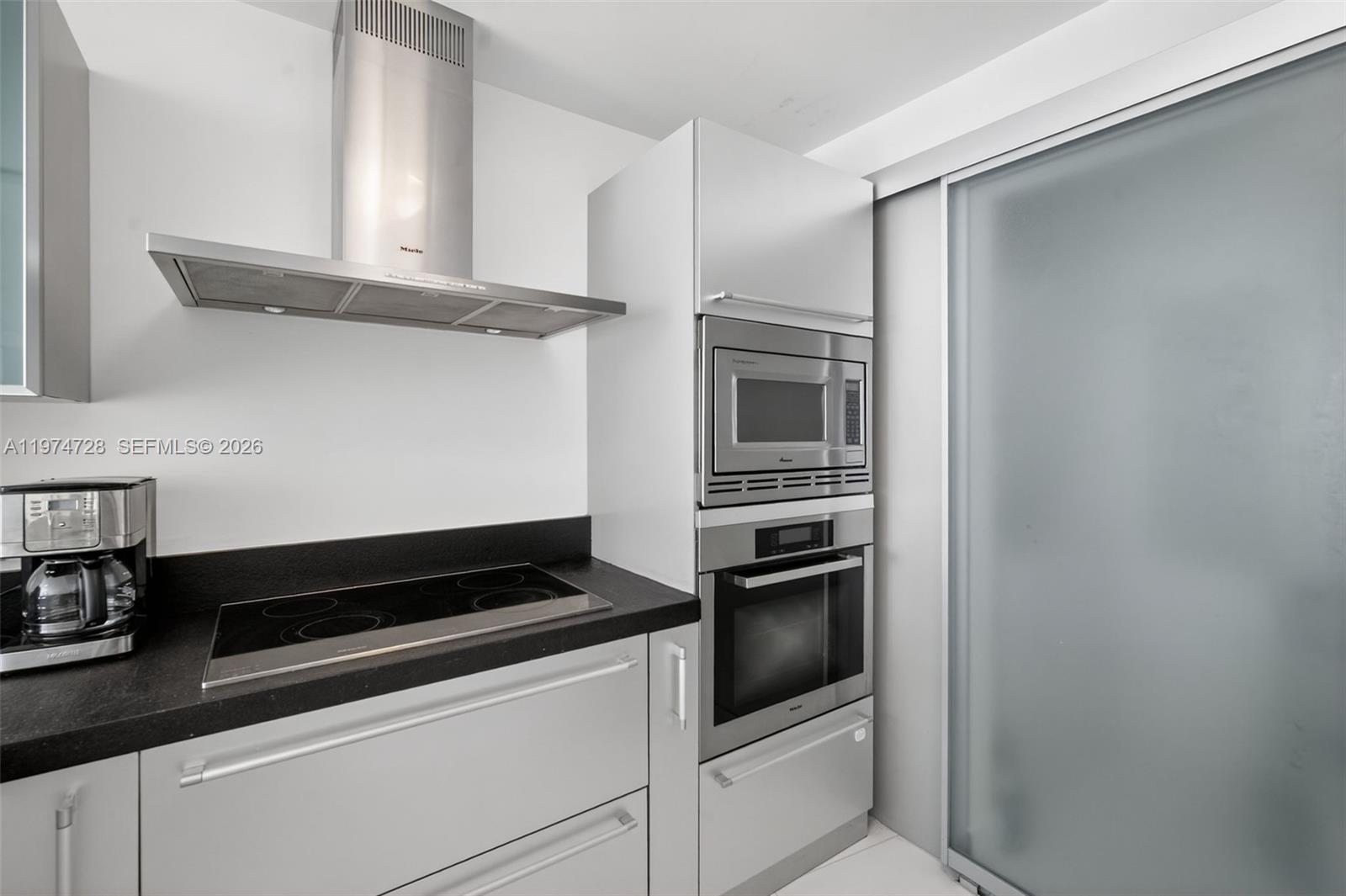 TRUMP ROYALE CONDO - Residential