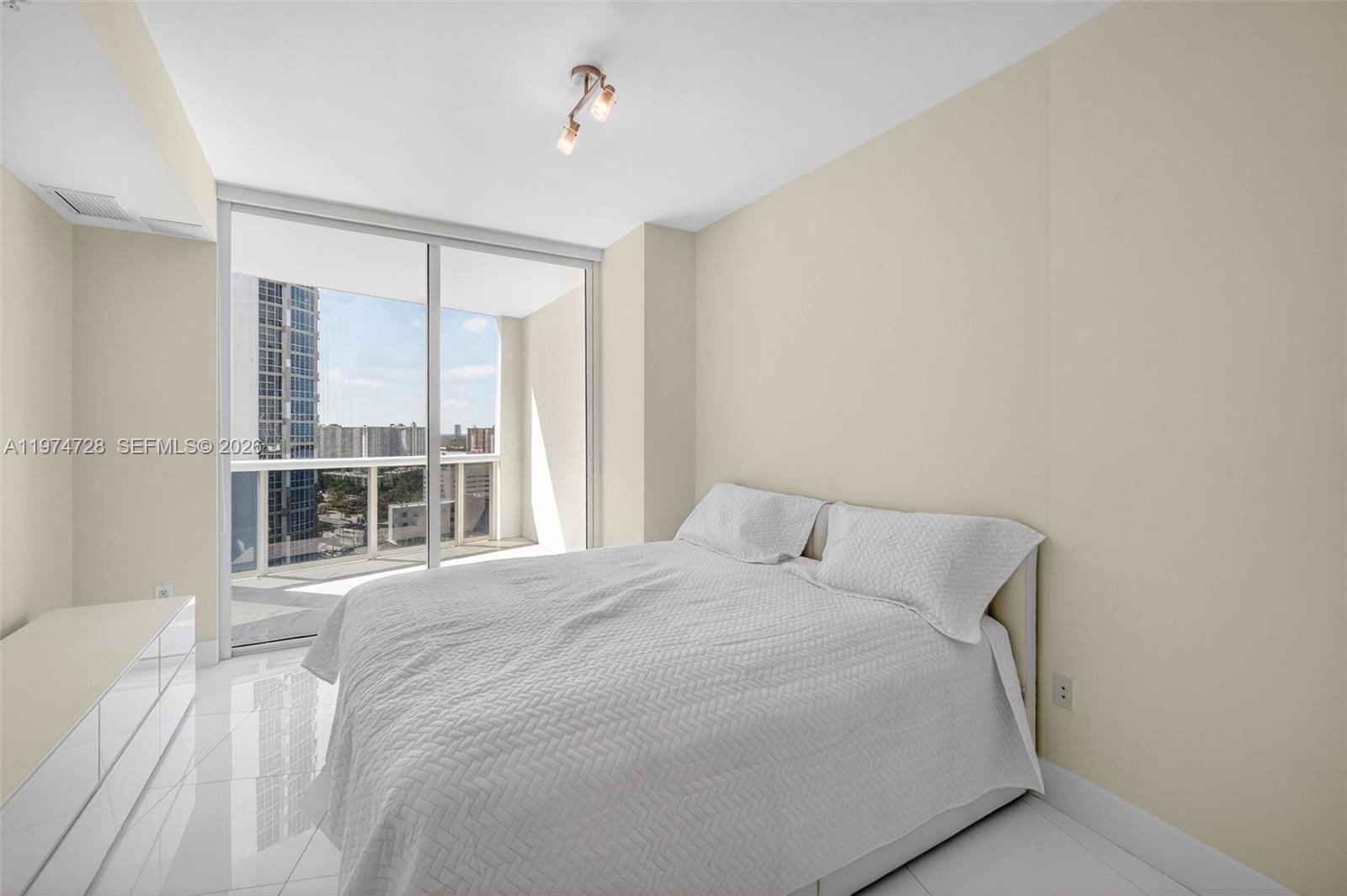 TRUMP ROYALE CONDO - Residential