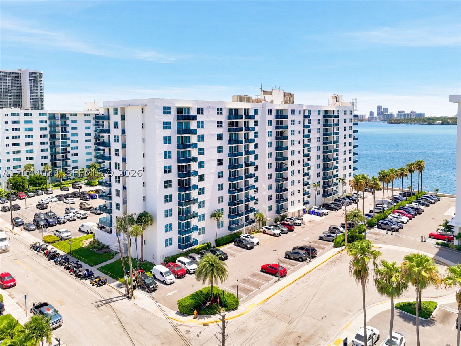 TREASURES ON THE BAY II C - Residential
