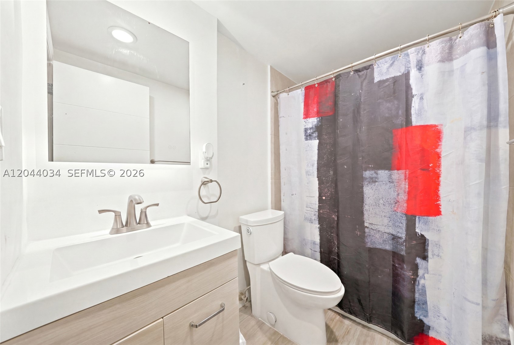 TREASURES ON THE BAY II C - Residential