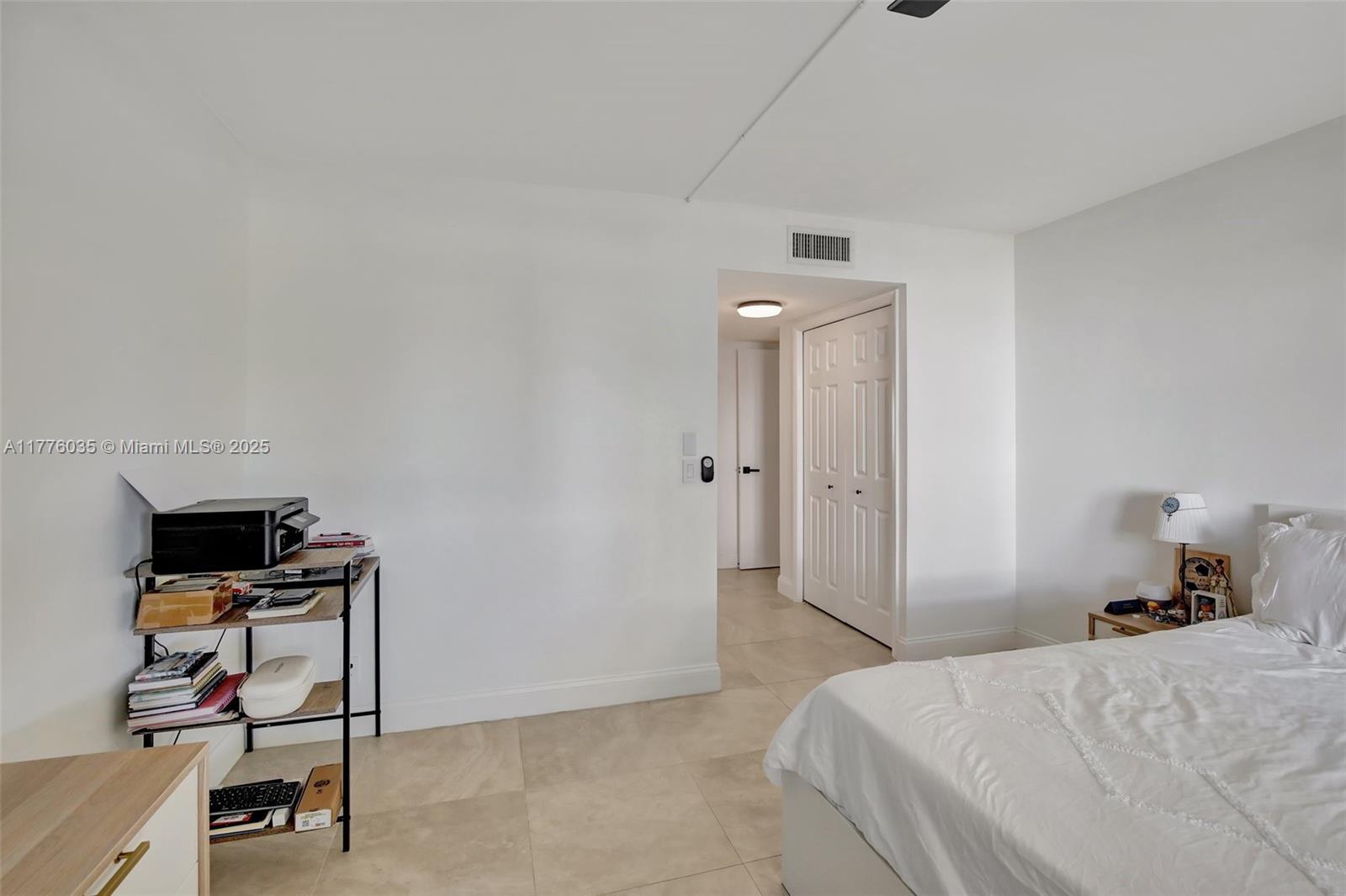 GARDENS AT BONAVENTURE 11 - Residential Lease