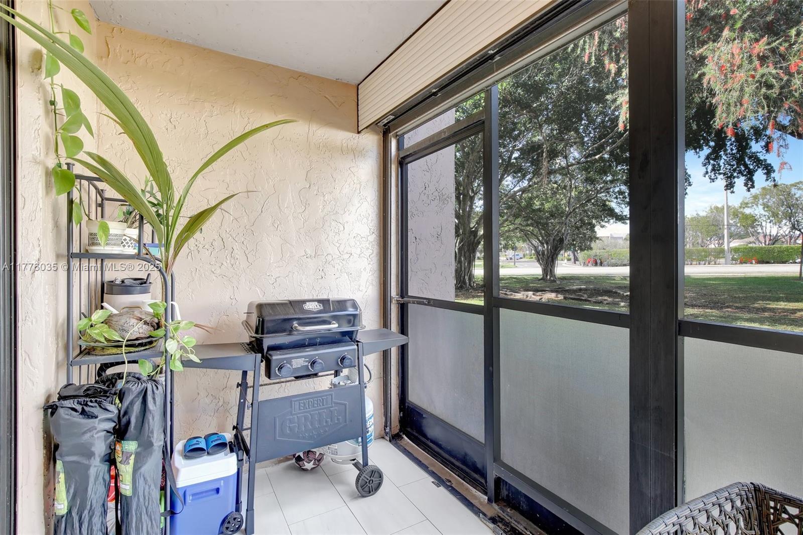 GARDENS AT BONAVENTURE 11 - Residential Lease