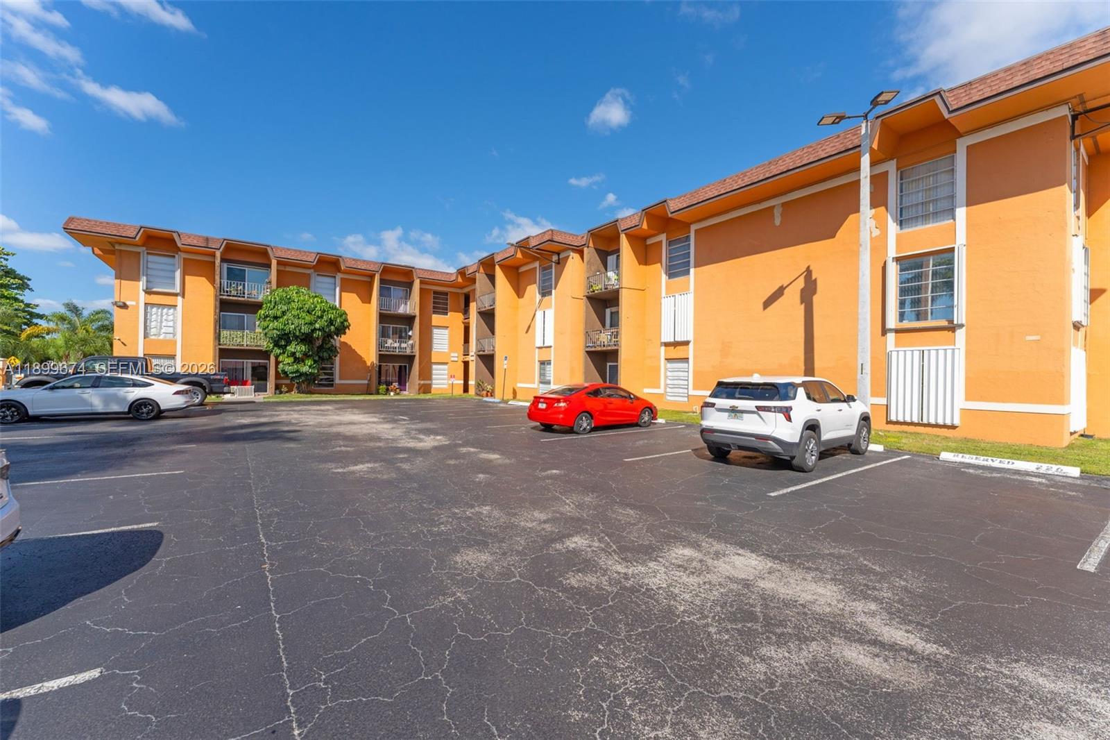 SUNSET PALMS EAST CONDO - Residential