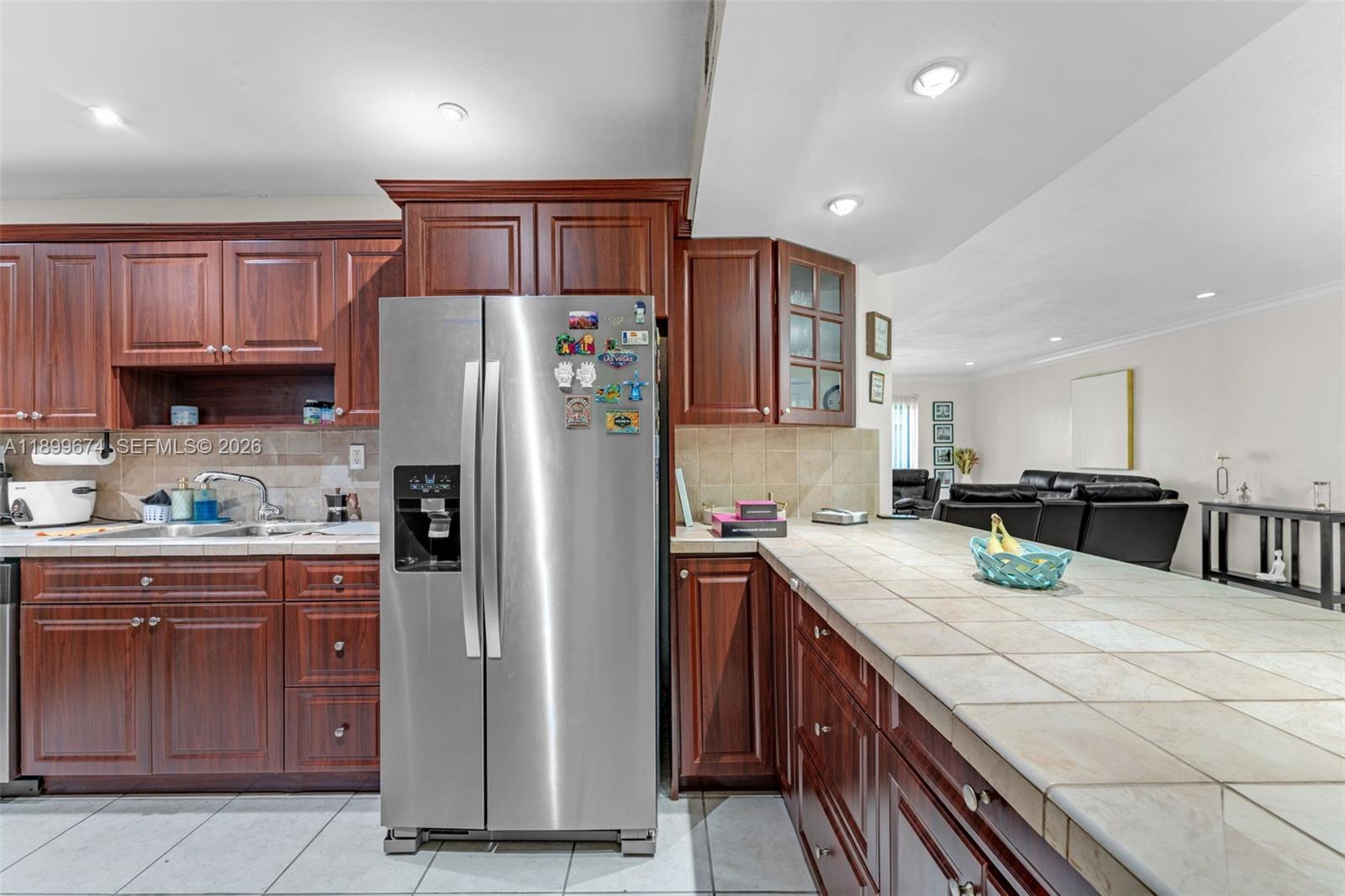 SUNSET PALMS EAST CONDO - Residential