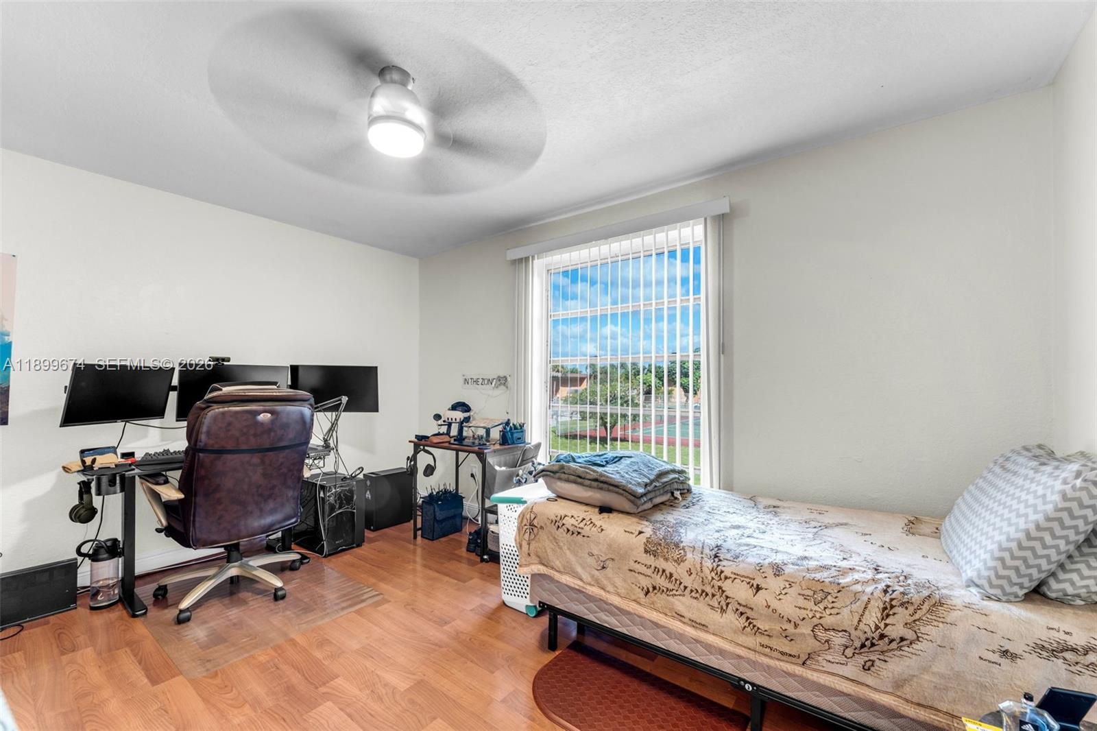 SUNSET PALMS EAST CONDO - Residential