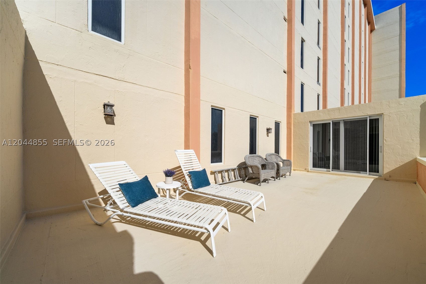 VALIANT HOUSE CONDO - Residential Lease