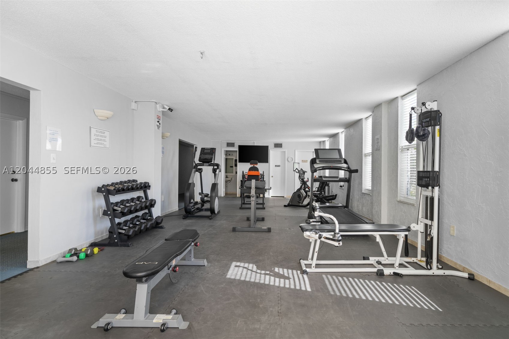 VALIANT HOUSE CONDO - Residential Lease