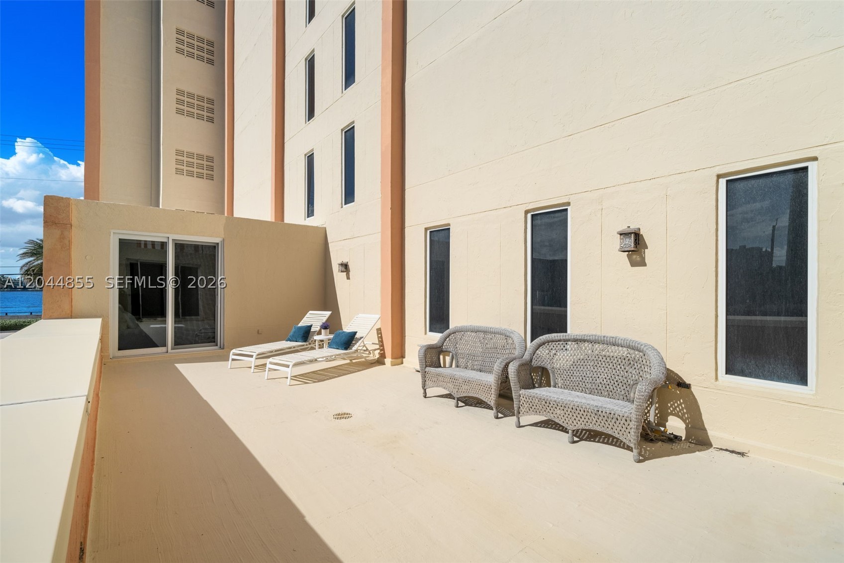 VALIANT HOUSE CONDO - Residential Lease