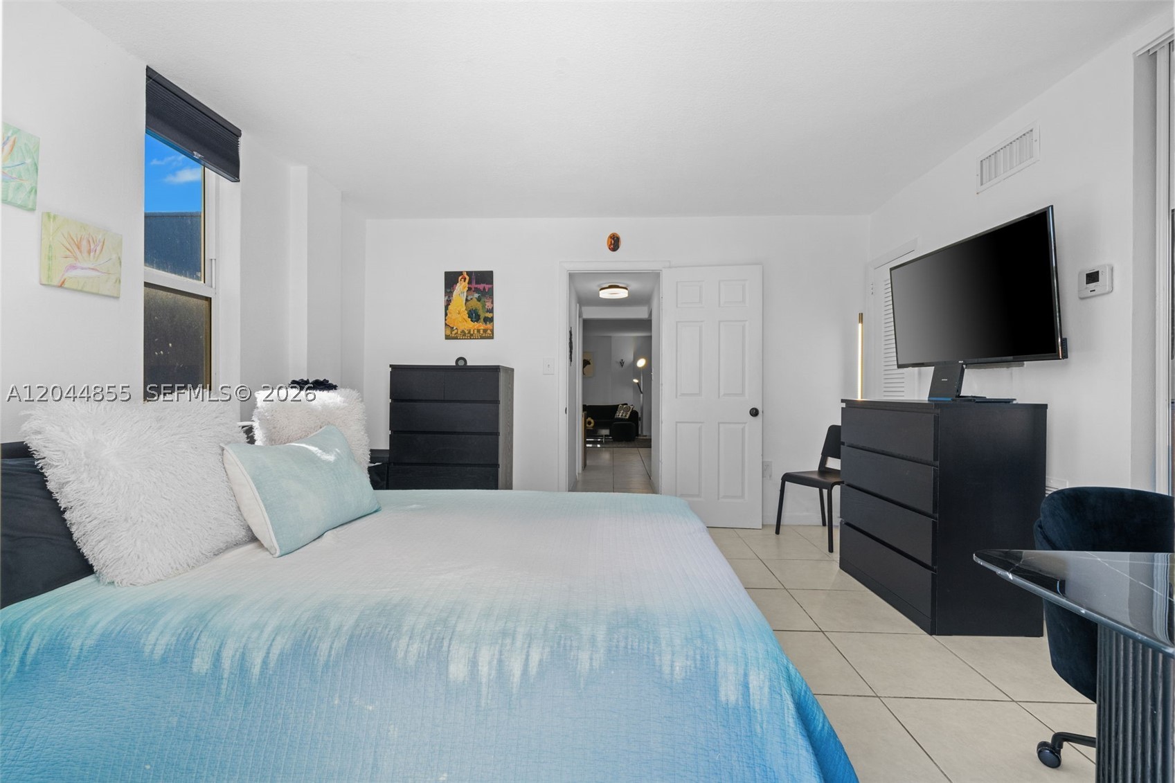 VALIANT HOUSE CONDO - Residential Lease