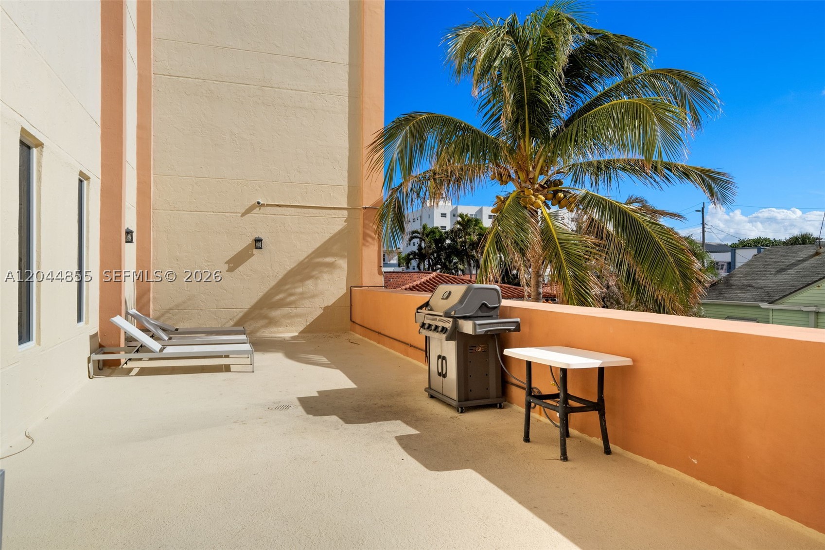 VALIANT HOUSE CONDO - Residential Lease