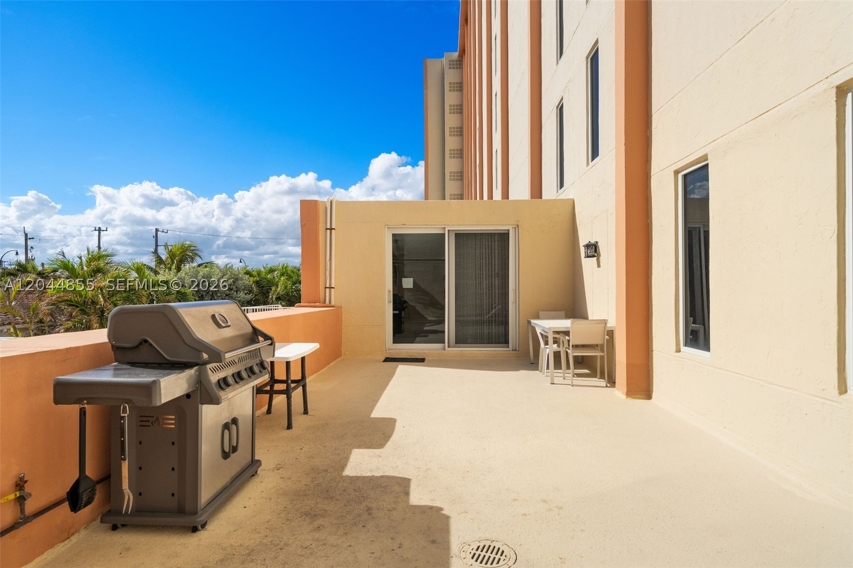 VALIANT HOUSE CONDO - Residential Lease