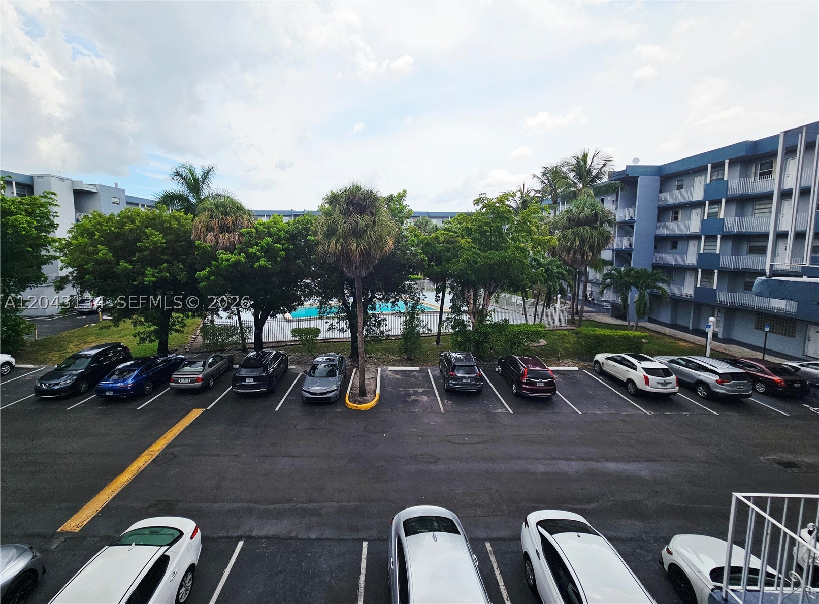 EL SOL CONDO - Residential