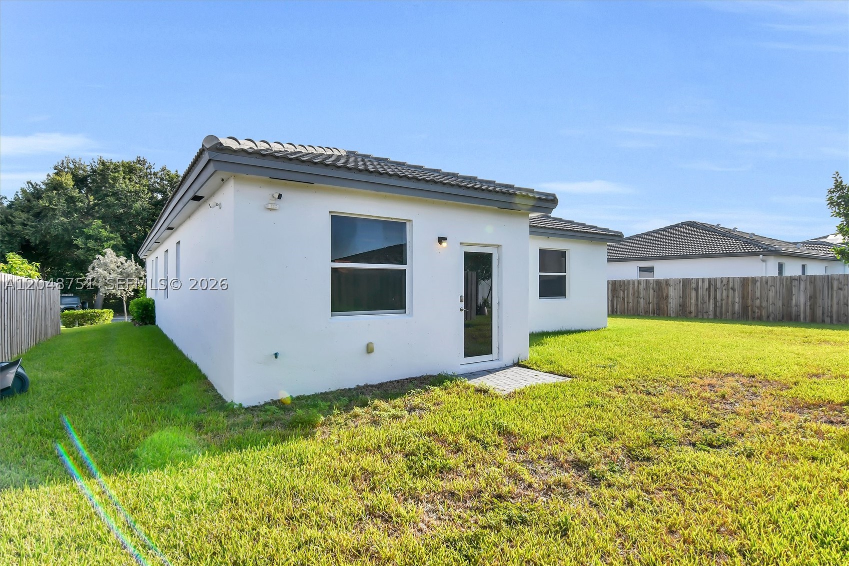 PARADISE PINES - Residential