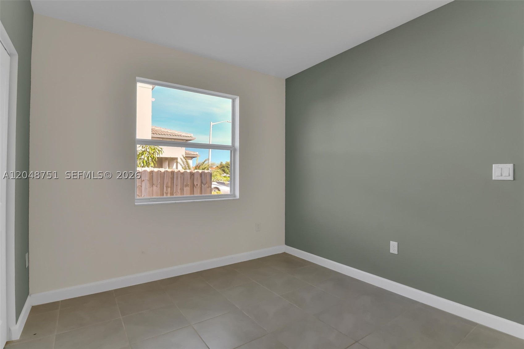 PARADISE PINES - Residential