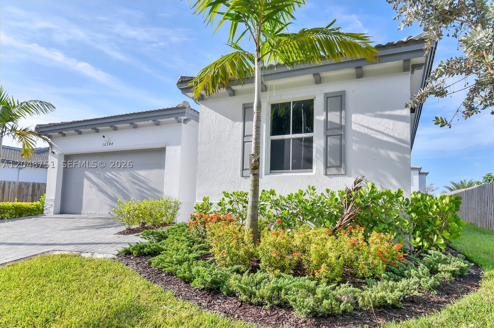 PARADISE PINES - Residential