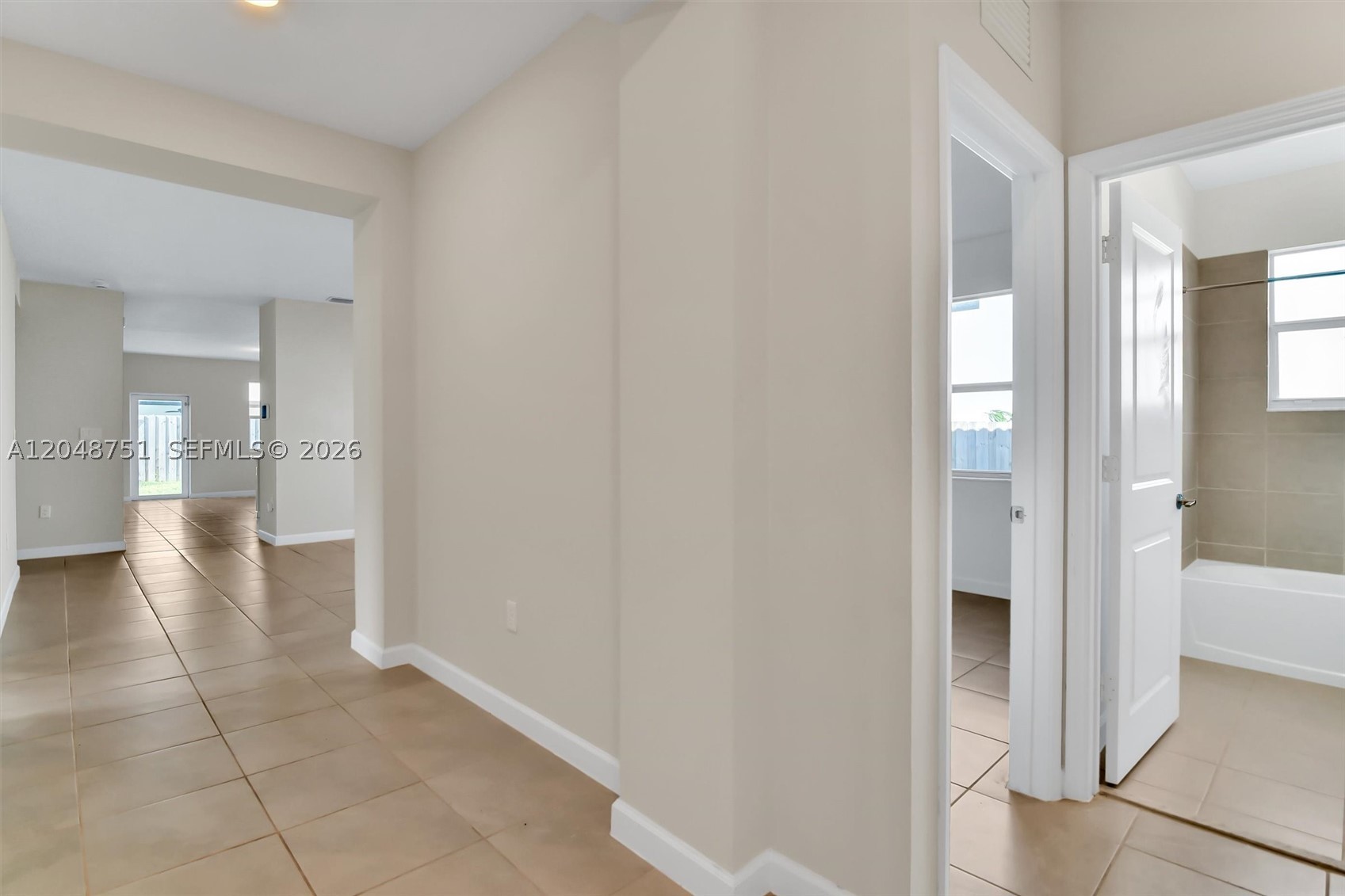 PARADISE PINES - Residential
