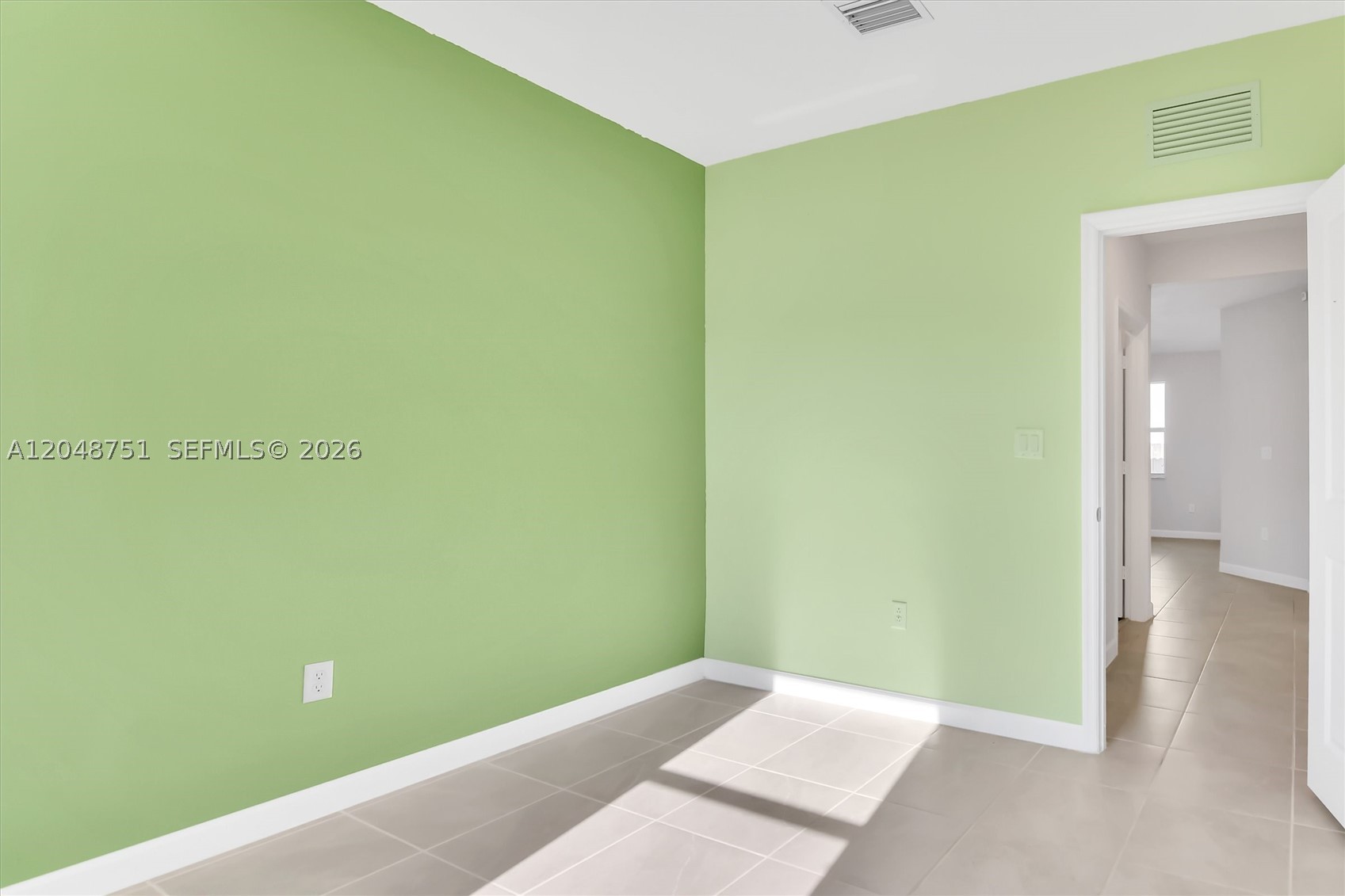 PARADISE PINES - Residential