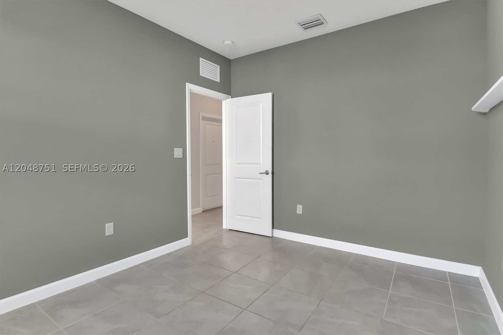 PARADISE PINES - Residential