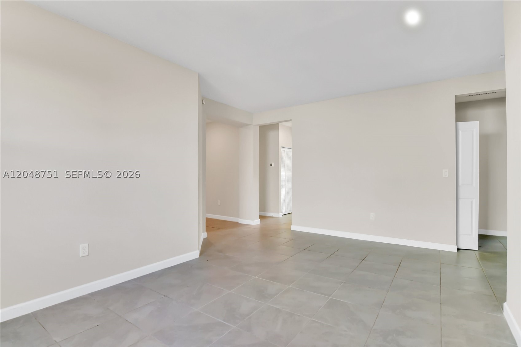 PARADISE PINES - Residential