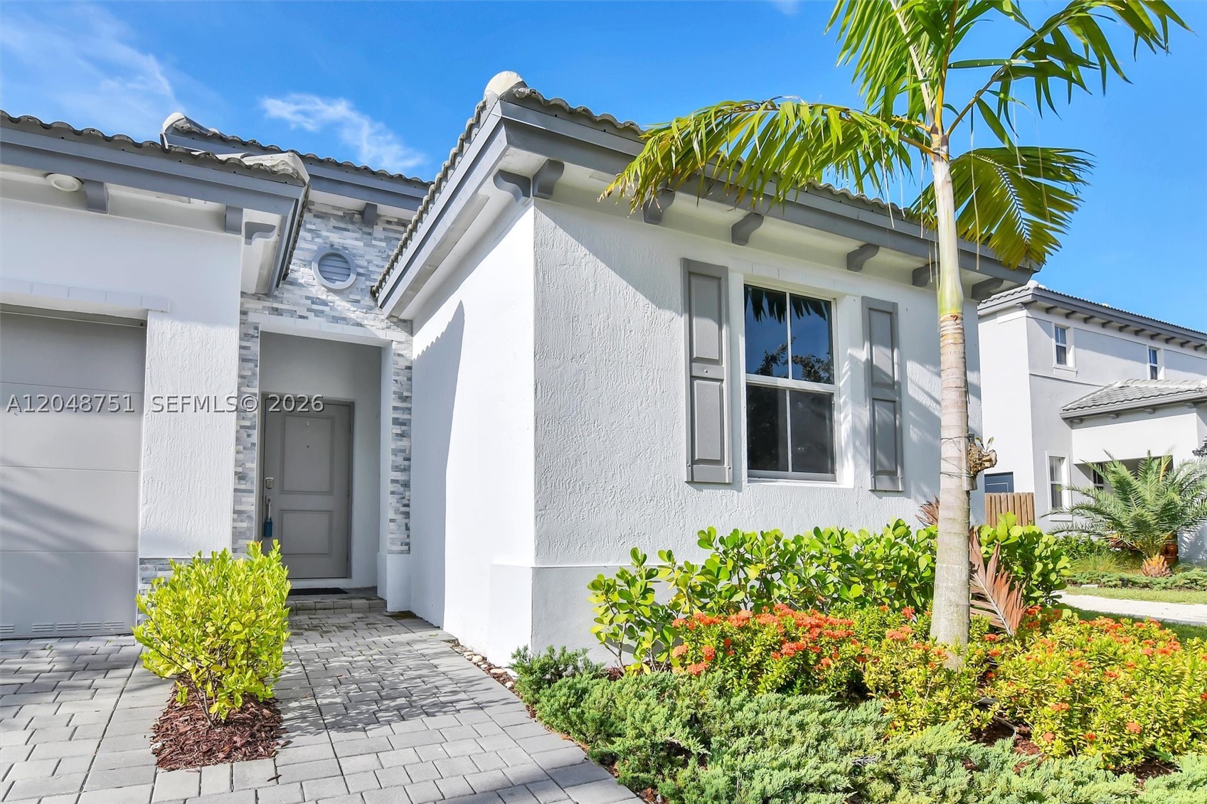 PARADISE PINES - Residential