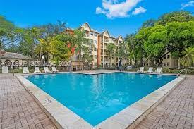 LAS VISTAS AT DORAL CONDO - Residential
