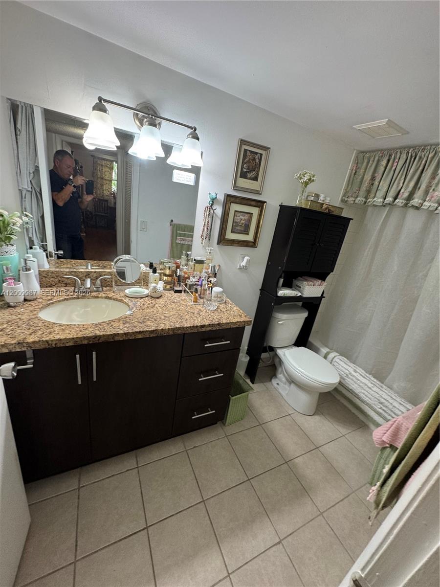 LAS VISTAS AT DORAL CONDO - Residential