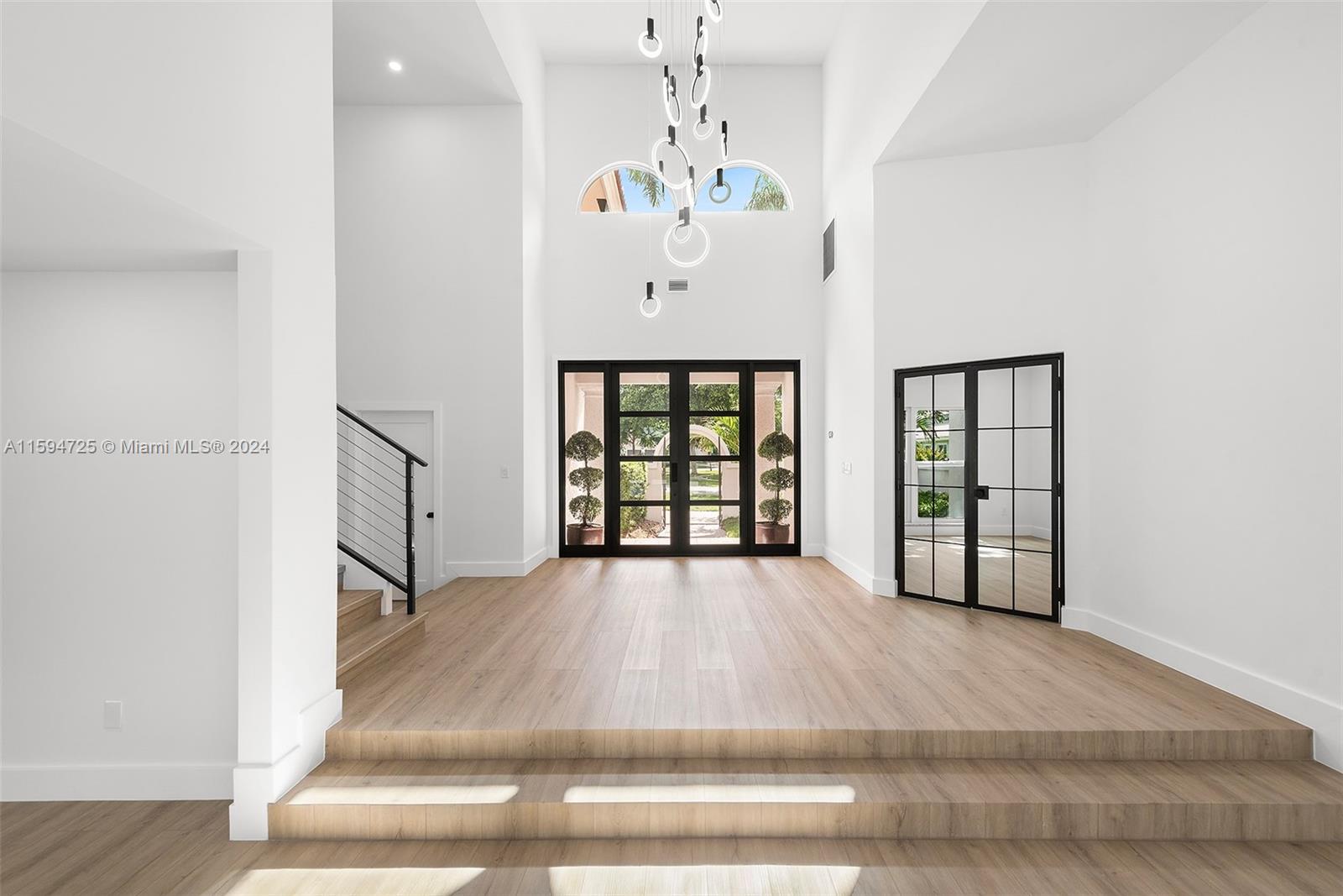 WOODFIELD HUNT CLUB II - Residential Lease